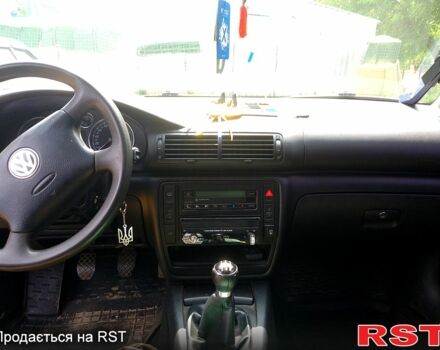 Чорний Фольксваген Пассат, об'ємом двигуна 1.6 л та пробігом 256 тис. км за 4700 $, фото 11 на Automoto.ua