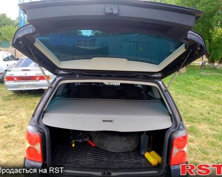 Чорний Фольксваген Пассат, об'ємом двигуна 1.6 л та пробігом 256 тис. км за 4700 $, фото 2 на Automoto.ua