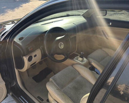 Черный Фольксваген Пассат, объемом двигателя 1.9 л и пробегом 290 тыс. км за 4700 $, фото 22 на Automoto.ua