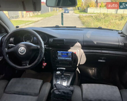 Чорний Фольксваген Пассат, об'ємом двигуна 2.5 л та пробігом 318 тис. км за 4199 $, фото 3 на Automoto.ua