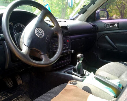 Черный Фольксваген Пассат, объемом двигателя 1.6 л и пробегом 259 тыс. км за 4700 $, фото 11 на Automoto.ua