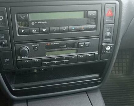 Черный Фольксваген Пассат, объемом двигателя 1.6 л и пробегом 233 тыс. км за 5200 $, фото 14 на Automoto.ua