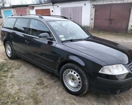 Чорний Фольксваген Пассат, об'ємом двигуна 1.9 л та пробігом 300 тис. км за 5000 $, фото 1 на Automoto.ua