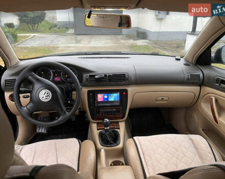 Черный Фольксваген Пассат, объемом двигателя 1.9 л и пробегом 341 тыс. км за 3500 $, фото 9 на Automoto.ua