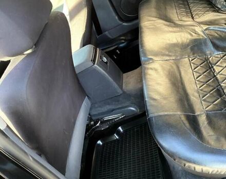 Чорний Фольксваген Пассат, об'ємом двигуна 1.9 л та пробігом 377 тис. км за 3700 $, фото 16 на Automoto.ua