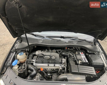 Черный Фольксваген Пассат, объемом двигателя 1.97 л и пробегом 311 тыс. км за 5350 $, фото 8 на Automoto.ua