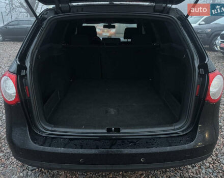 Черный Фольксваген Пассат, объемом двигателя 2 л и пробегом 317 тыс. км за 5450 $, фото 40 на Automoto.ua