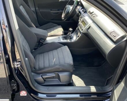 Чорний Фольксваген Пассат, об'ємом двигуна 2 л та пробігом 268 тис. км за 5799 $, фото 6 на Automoto.ua