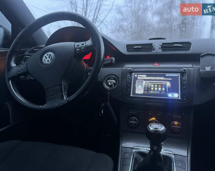 Черный Фольксваген Пассат, объемом двигателя 2 л и пробегом 317 тыс. км за 5450 $, фото 44 на Automoto.ua