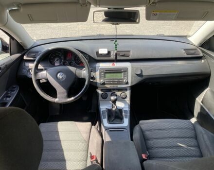 Чорний Фольксваген Пассат, об'ємом двигуна 2 л та пробігом 268 тис. км за 5799 $, фото 5 на Automoto.ua