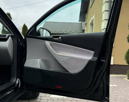 Черный Фольксваген Пассат, объемом двигателя 2 л и пробегом 350 тыс. км за 5850 $, фото 21 на Automoto.ua