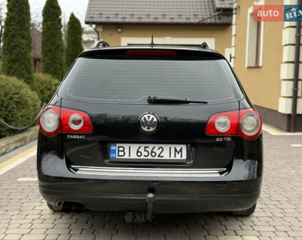 Черный Фольксваген Пассат, объемом двигателя 2 л и пробегом 350 тыс. км за 5850 $, фото 4 на Automoto.ua