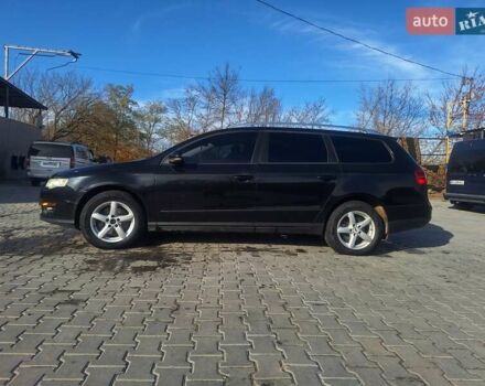 Черный Фольксваген Пассат, объемом двигателя 1.97 л и пробегом 380 тыс. км за 5600 $, фото 6 на Automoto.ua