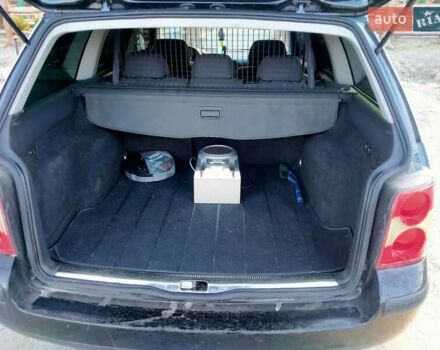 Чорний Фольксваген Пассат, об'ємом двигуна 1.6 л та пробігом 260 тис. км за 4500 $, фото 4 на Automoto.ua