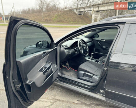 Черный Фольксваген Пассат, объемом двигателя 1.97 л и пробегом 321 тыс. км за 5999 $, фото 10 на Automoto.ua