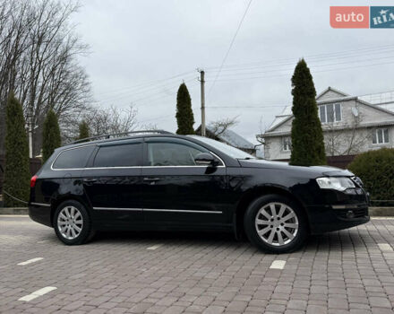 Черный Фольксваген Пассат, объемом двигателя 2 л и пробегом 350 тыс. км за 5850 $, фото 1 на Automoto.ua