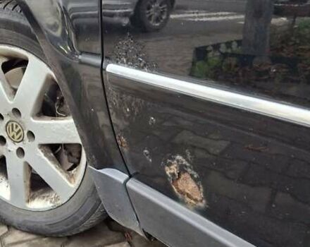 Чорний Фольксваген Пассат, об'ємом двигуна 2.5 л та пробігом 350 тис. км за 3950 $, фото 5 на Automoto.ua