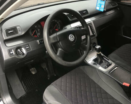 Черный Фольксваген Пассат, объемом двигателя 1.97 л и пробегом 311 тыс. км за 5350 $, фото 9 на Automoto.ua