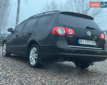 Черный Фольксваген Пассат, объемом двигателя 2 л и пробегом 317 тыс. км за 5450 $, фото 34 на Automoto.ua