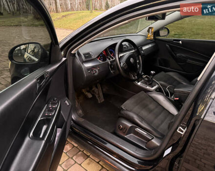 Черный Фольксваген Пассат, объемом двигателя 2 л и пробегом 370 тыс. км за 5500 $, фото 11 на Automoto.ua