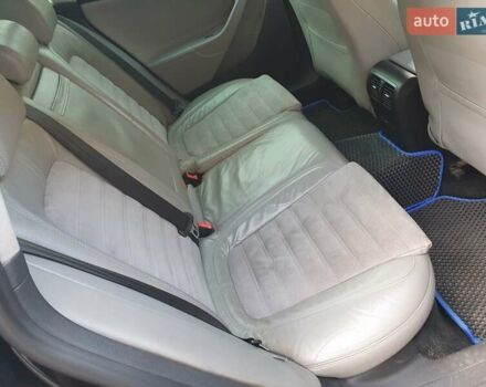 Черный Фольксваген Пассат, объемом двигателя 1.97 л и пробегом 250 тыс. км за 3999 $, фото 4 на Automoto.ua