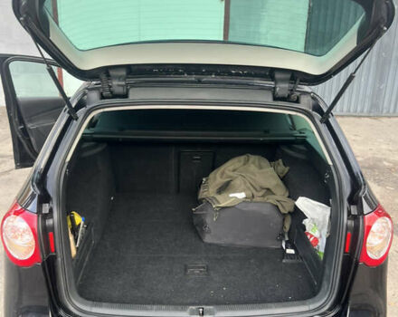 Фольксваген Пассат 2006 в Киеве на Automoto.ua Черный Фольксваген Пассат, объемом двигателя 1.97 л и пробегом 252 тыс. км за 5300 $, фото 6 на Automoto.ua