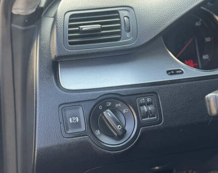 Чорний Фольксваген Пассат, об'ємом двигуна 2 л та пробігом 195 тис. км за 6450 $, фото 64 на Automoto.ua