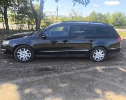 Черный Фольксваген Пассат, объемом двигателя 2 л и пробегом 400 тыс. км за 2611 $, фото 2 на Automoto.ua