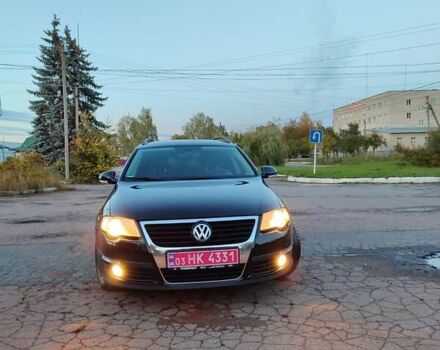 Черный Фольксваген Пассат, объемом двигателя 1.6 л и пробегом 243 тыс. км за 6799 $, фото 4 на Automoto.ua