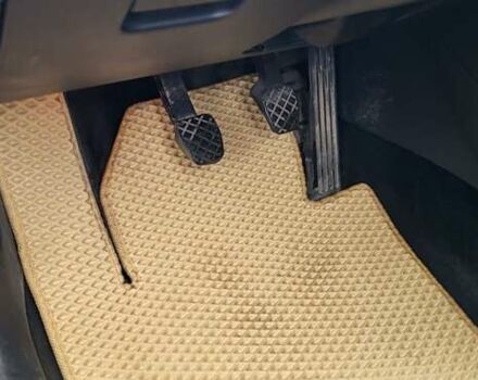 Черный Фольксваген Пассат, объемом двигателя 1.97 л и пробегом 325 тыс. км за 6300 $, фото 8 на Automoto.ua