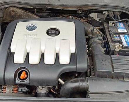 Чорний Фольксваген Пассат, об'ємом двигуна 1.97 л та пробігом 275 тис. км за 2500 $, фото 3 на Automoto.ua