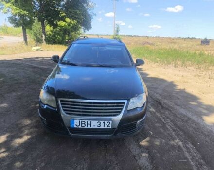 Черный Фольксваген Пассат, объемом двигателя 2 л и пробегом 400 тыс. км за 3627 $, фото 3 на Automoto.ua