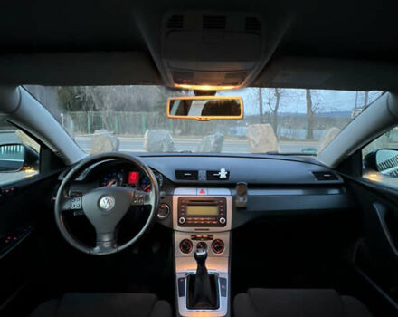 Черный Фольксваген Пассат, объемом двигателя 1.98 л и пробегом 266 тыс. км за 4950 $, фото 9 на Automoto.ua