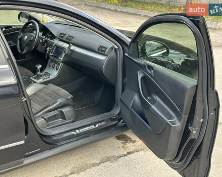 Чорний Фольксваген Пассат, об'ємом двигуна 1.97 л та пробігом 276 тис. км за 6550 $, фото 22 на Automoto.ua