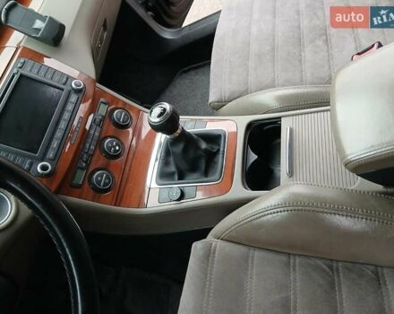 Черный Фольксваген Пассат, объемом двигателя 2 л и пробегом 290 тыс. км за 5200 $, фото 8 на Automoto.ua