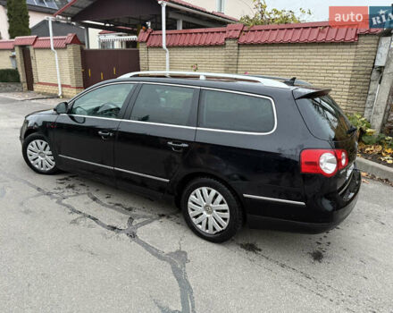 Черный Фольксваген Пассат, объемом двигателя 1.9 л и пробегом 300 тыс. км за 2400 $, фото 2 на Automoto.ua