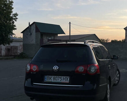 Чорний Фольксваген Пассат, об'ємом двигуна 1.6 л та пробігом 300 тис. км за 5700 $, фото 10 на Automoto.ua