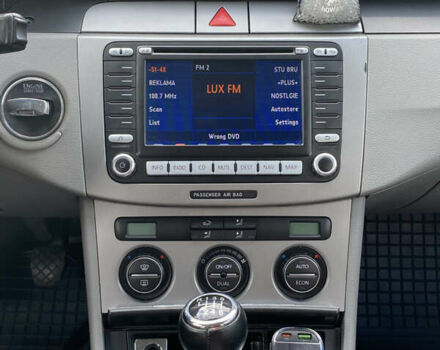 Черный Фольксваген Пассат, объемом двигателя 1.97 л и пробегом 317 тыс. км за 6450 $, фото 34 на Automoto.ua