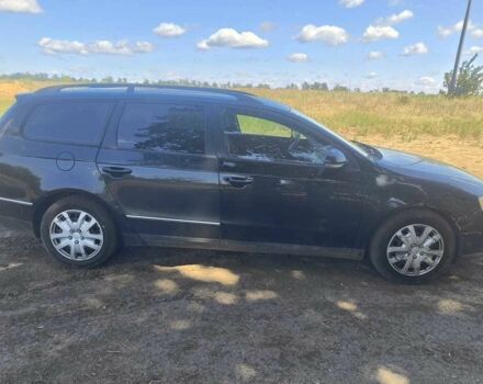 Черный Фольксваген Пассат, объемом двигателя 2 л и пробегом 400 тыс. км за 2611 $, фото 1 на Automoto.ua