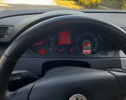 Черный Фольксваген Пассат, объемом двигателя 1.98 л и пробегом 245 тыс. км за 6000 $, фото 10 на Automoto.ua