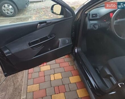 Черный Фольксваген Пассат, объемом двигателя 1.6 л и пробегом 206 тыс. км за 7000 $, фото 8 на Automoto.ua