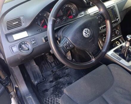 Черный Фольксваген Пассат, объемом двигателя 1.97 л и пробегом 375 тыс. км за 5500 $, фото 11 на Automoto.ua