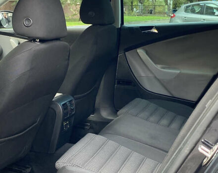 Черный Фольксваген Пассат, объемом двигателя 1.97 л и пробегом 317 тыс. км за 6450 $, фото 23 на Automoto.ua