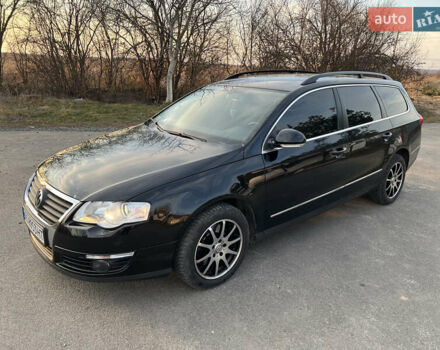 Черный Фольксваген Пассат, объемом двигателя 1.6 л и пробегом 298 тыс. км за 6200 $, фото 15 на Automoto.ua