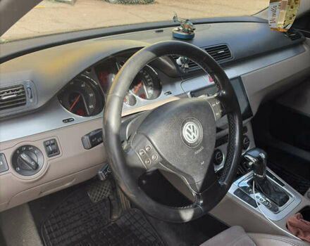 Черный Фольксваген Пассат, объемом двигателя 1.97 л и пробегом 280 тыс. км за 5800 $, фото 5 на Automoto.ua