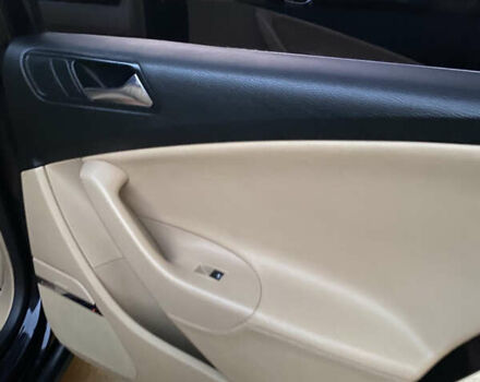 Черный Фольксваген Пассат, объемом двигателя 1.97 л и пробегом 342 тыс. км за 6500 $, фото 7 на Automoto.ua