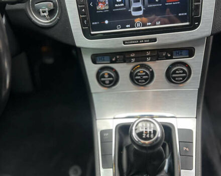 Чорний Фольксваген Пассат, об'ємом двигуна 1.6 л та пробігом 180 тис. км за 5500 $, фото 22 на Automoto.ua