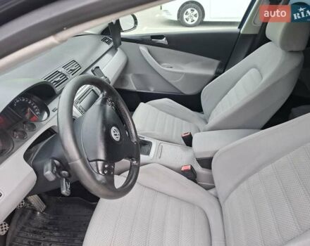 Черный Фольксваген Пассат, объемом двигателя 1.97 л и пробегом 400 тыс. км за 6200 $, фото 15 на Automoto.ua