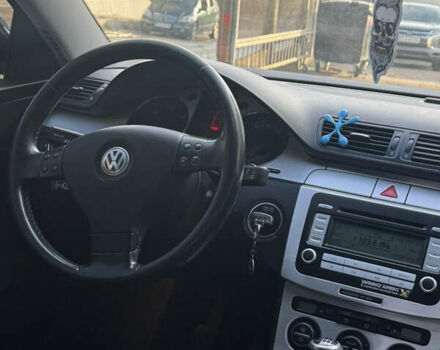 Чорний Фольксваген Пассат, об'ємом двигуна 2 л та пробігом 195 тис. км за 6450 $, фото 74 на Automoto.ua