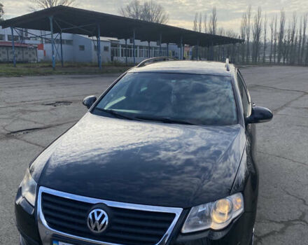 Черный Фольксваген Пассат, объемом двигателя 1.6 л и пробегом 270 тыс. км за 5800 $, фото 1 на Automoto.ua